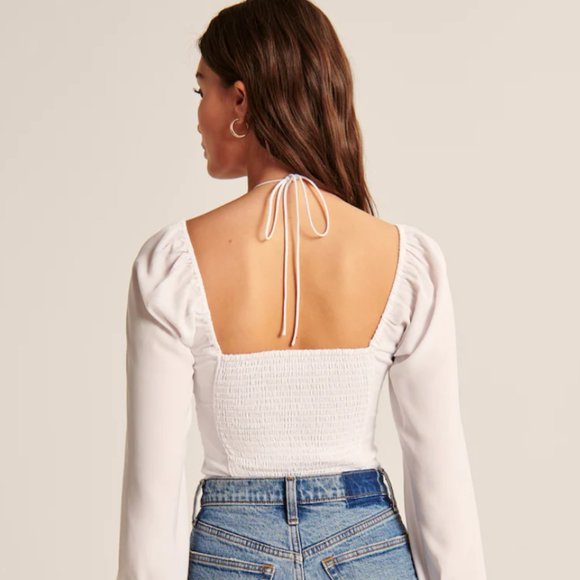 NEW WITH TAGS A+F Trendy White Blouse - Perfect for Summer! - Picture 2 of 5